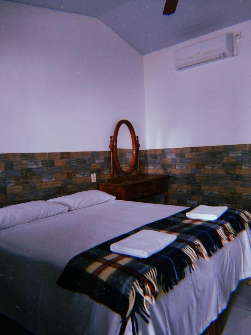 Pousada Chacara Da Dinda Goiás Buitenkant foto